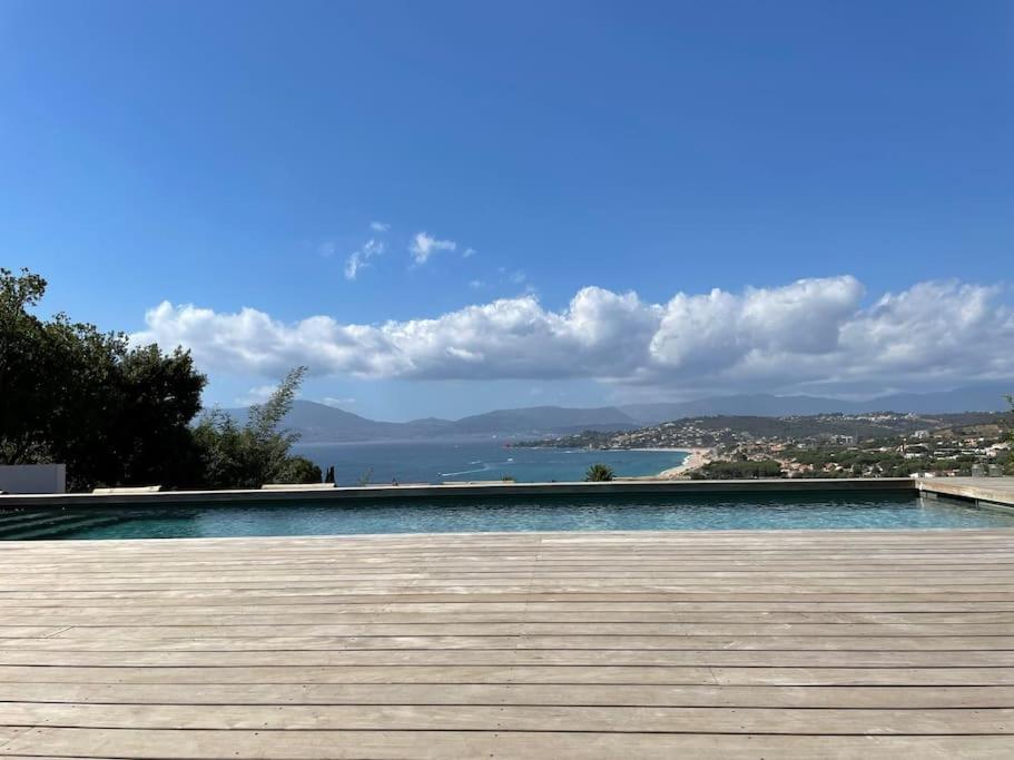 Villa Alandra Pietrosella Екстериор снимка
