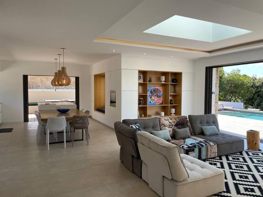 Villa Alandra Pietrosella Екстериор снимка