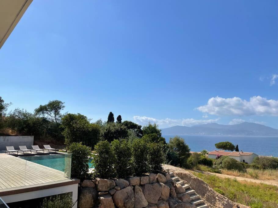 Villa Alandra Pietrosella Екстериор снимка
