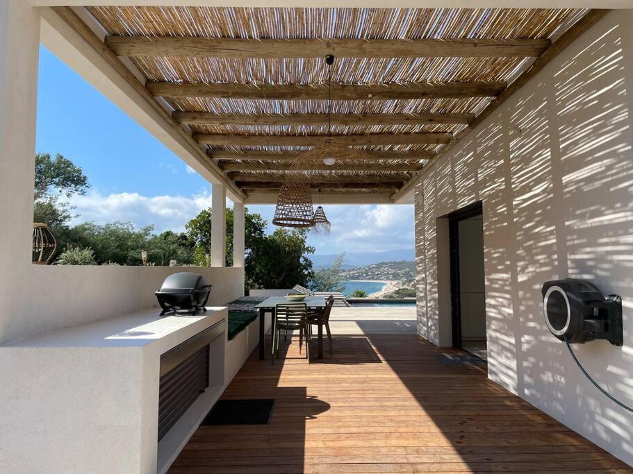 Villa Alandra Pietrosella Екстериор снимка